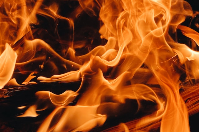 नागालैंड के बाजार में भीषण आग से 200 से अधिक दुकानें जलकर खाक